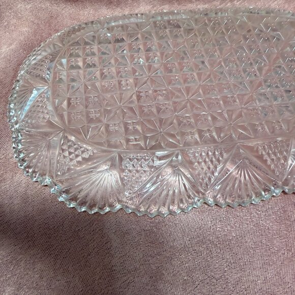 Vintage Relish Tray With Intricate Diamond & Fan Design - Picture 4 of 4